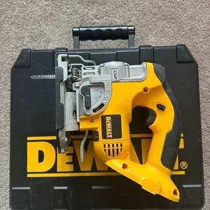 DEWALT DC330 18V Cordless XRP Jig Saw with Hard Case